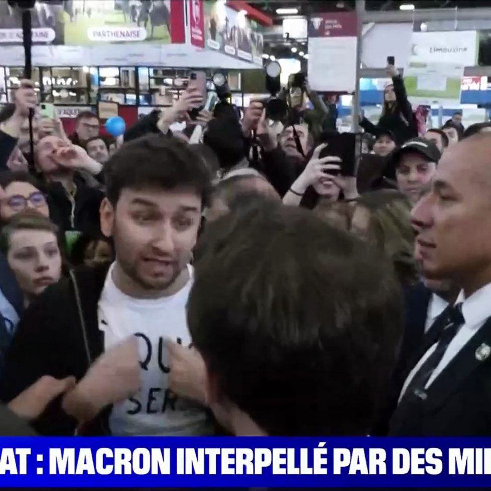 Emmanuel Macron interpellé par un jeune militant au sujet du climat
